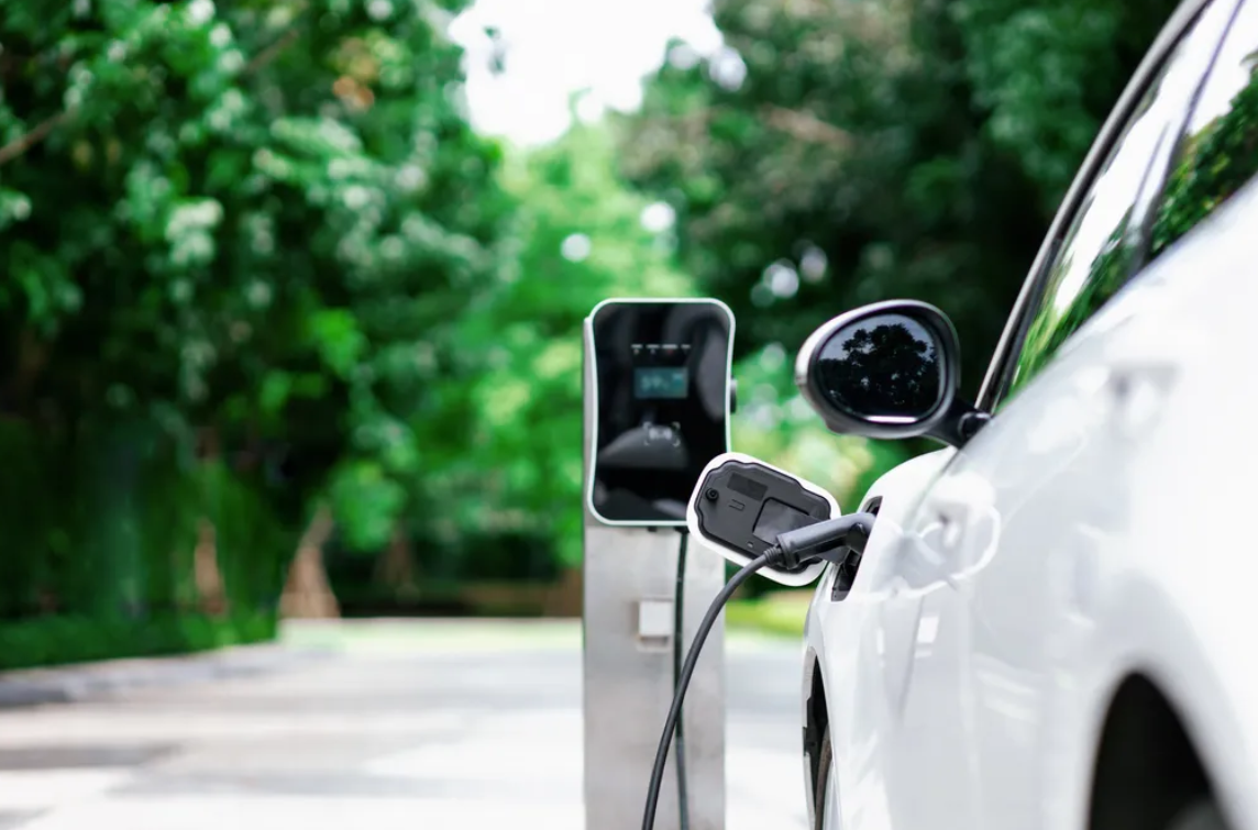 Exploring a Tax Credit ‘Loophole’ for Leasing Electric Vehicles